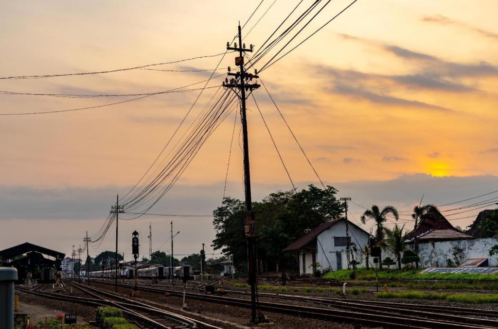 Rene Hotel Yogyakarta Kültér fotó