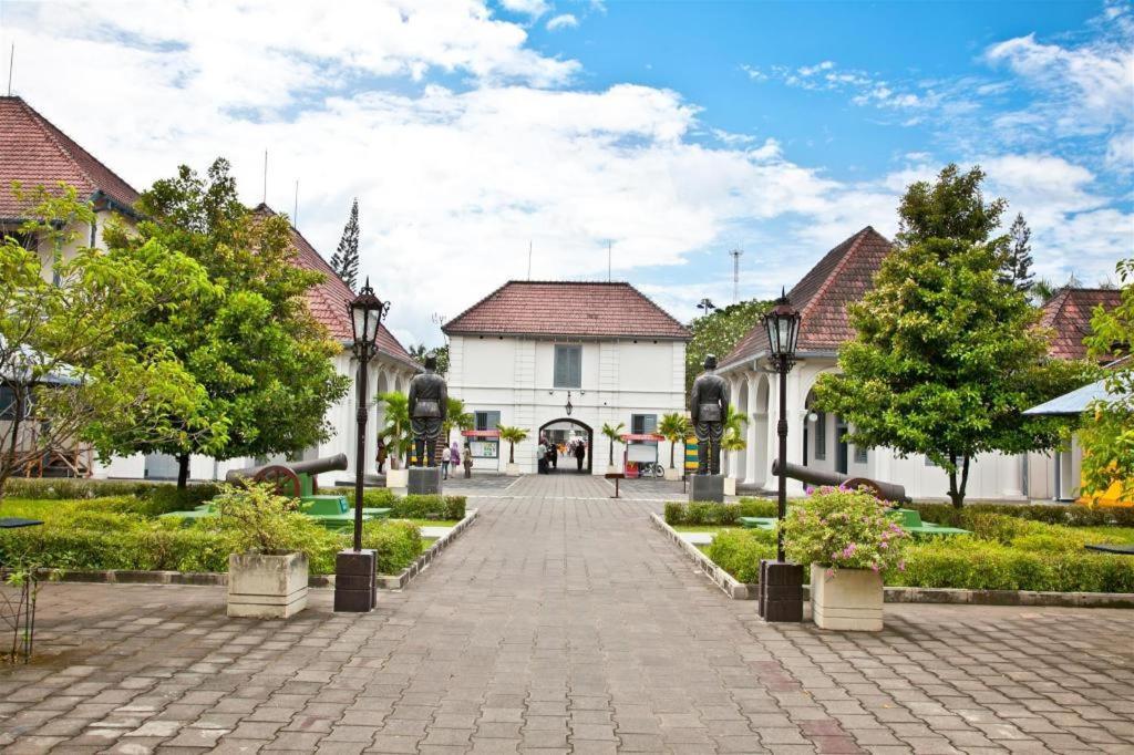 Rene Hotel Yogyakarta Kültér fotó
