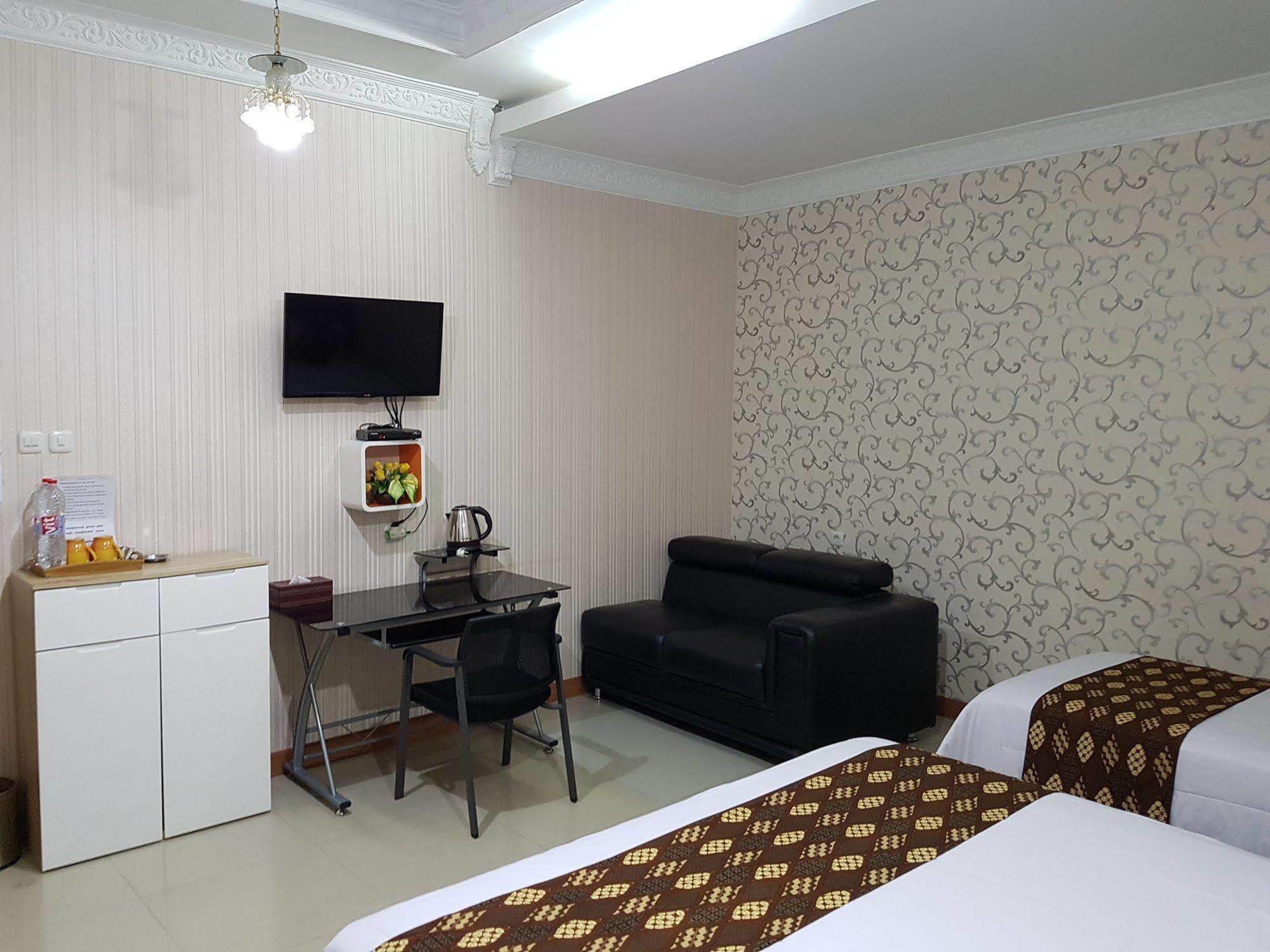 Rene Hotel Yogyakarta Kültér fotó