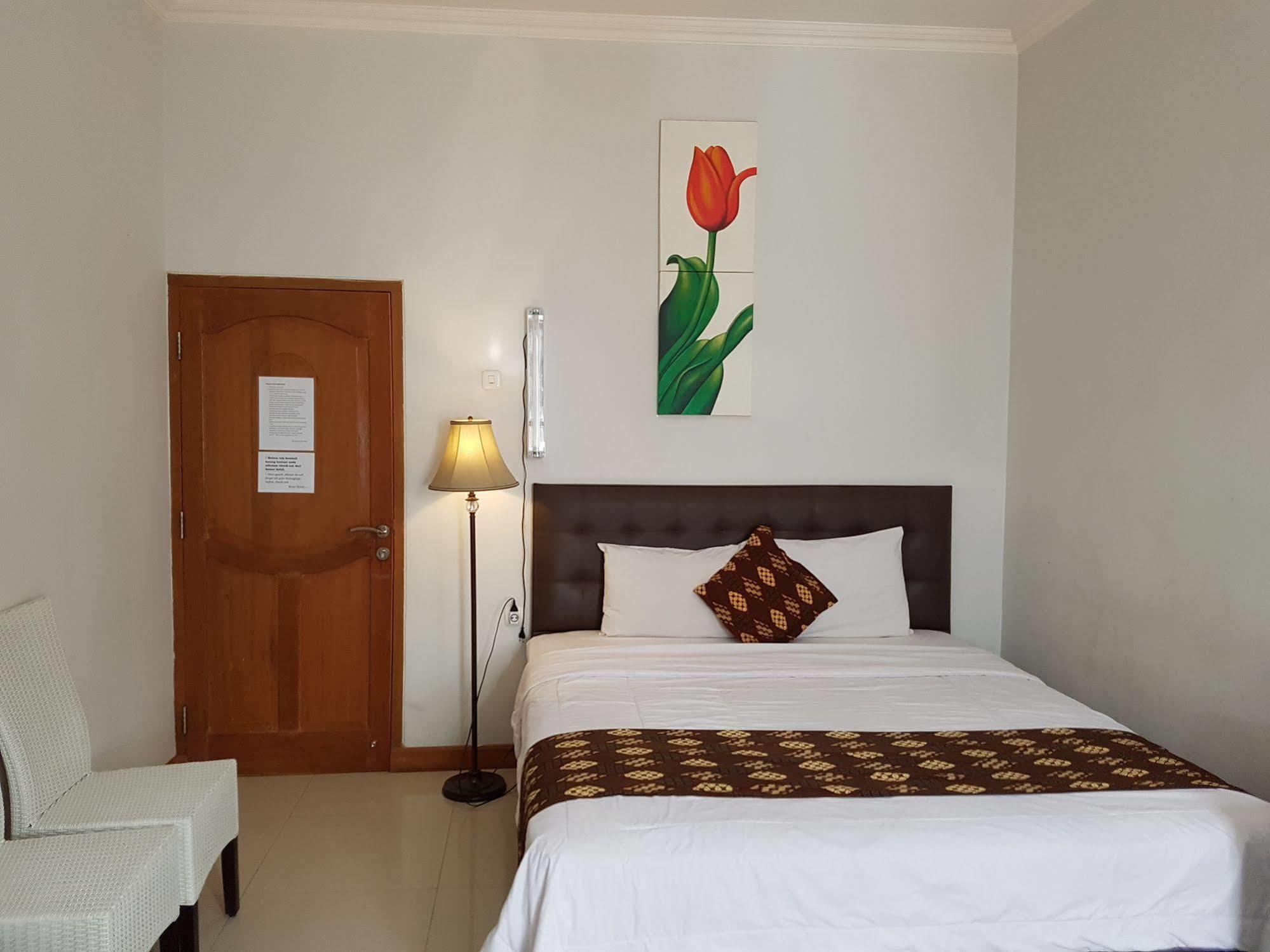Rene Hotel Yogyakarta Kültér fotó